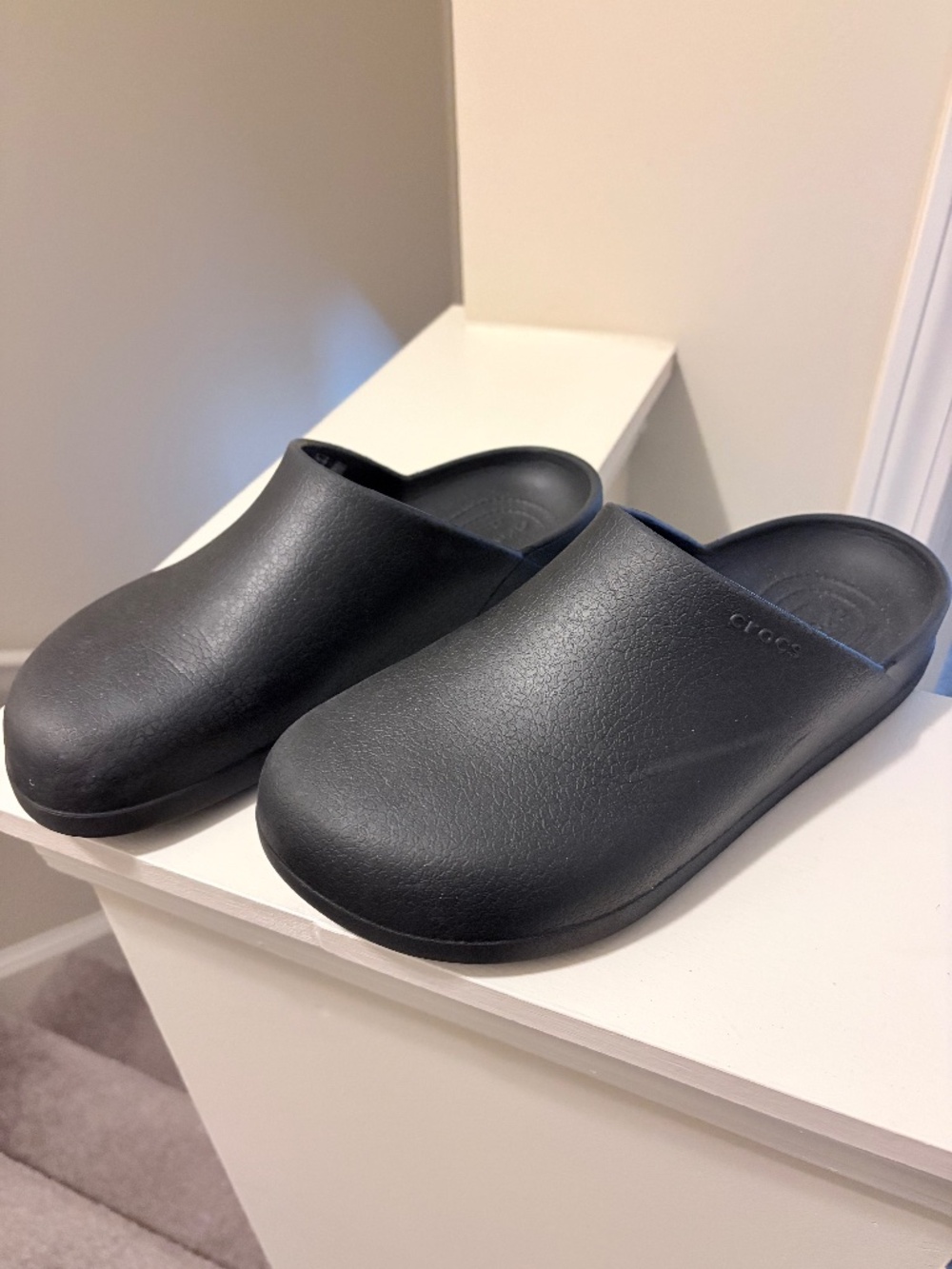 Crocs Dylan Black Slip-On Clogs Size 9